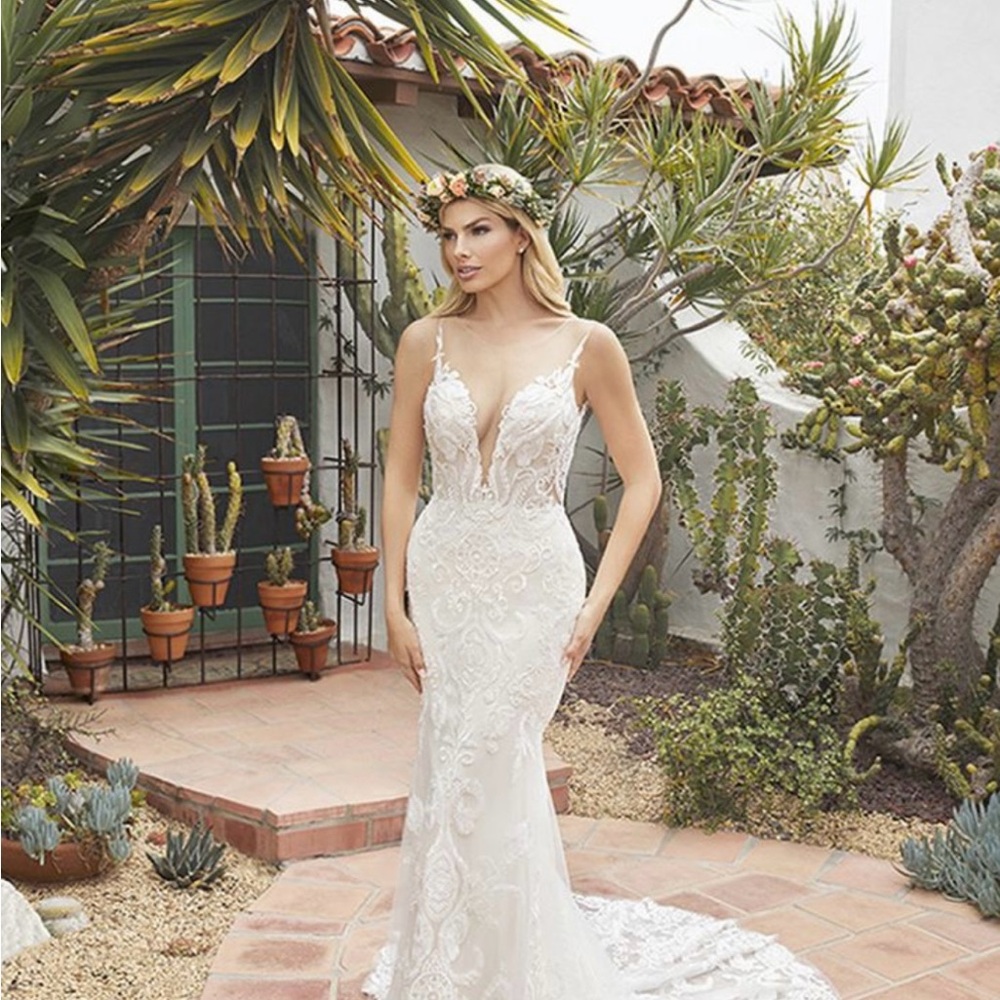 NWT Wedding Dress Beloved by Casablanca